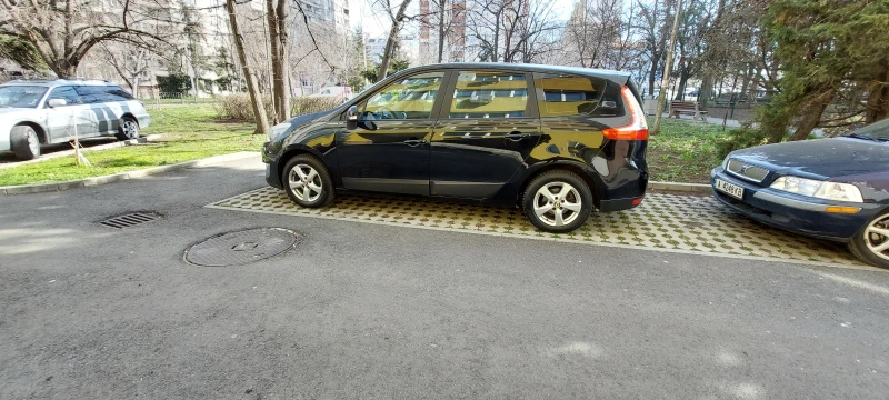 Renault Grand scenic 1, 5dci, снимка 15 - Автомобили и джипове - 49449345