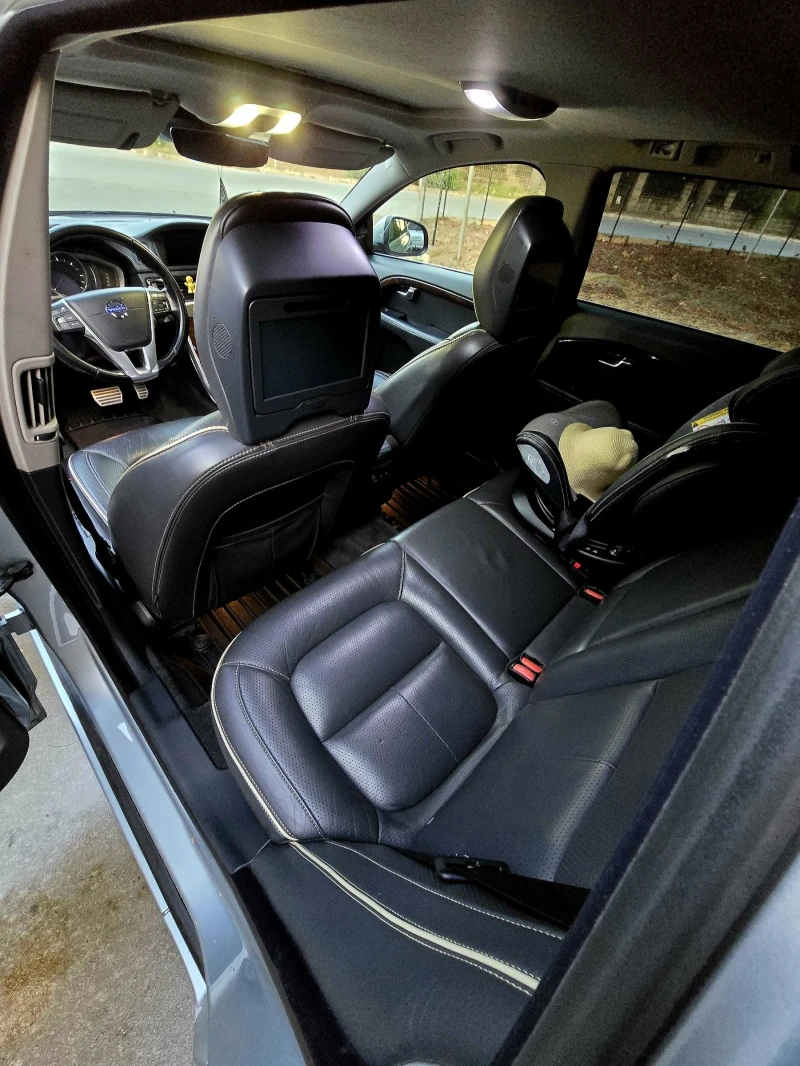 Volvo V70 Volvo V70 D5 Polestar 230 к.с., автоматик, Navi, п, снимка 5 - Автомобили и джипове - 52370051
