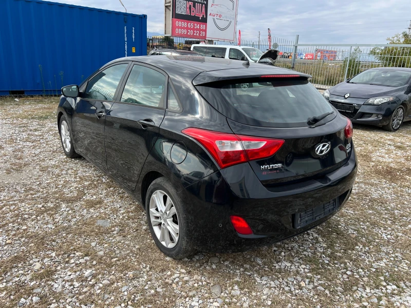 Hyundai I30 1.6 CRDI, снимка 7 - Автомобили и джипове - 52049865