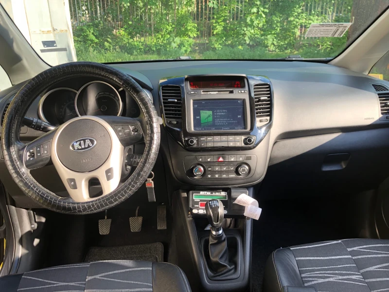 Kia Venga 1.4 Бензин / Газ, снимка 8 - Автомобили и джипове - 52750551