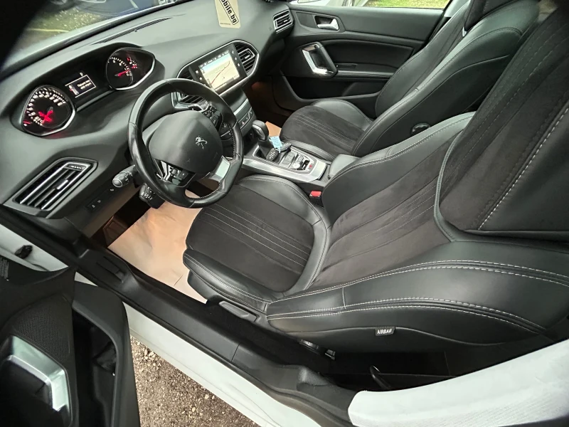 Peugeot 308 1.2T/AUTOMATIC//EURO 6/131K.C./ALURE, снимка 8 - Автомобили и джипове - 52753645