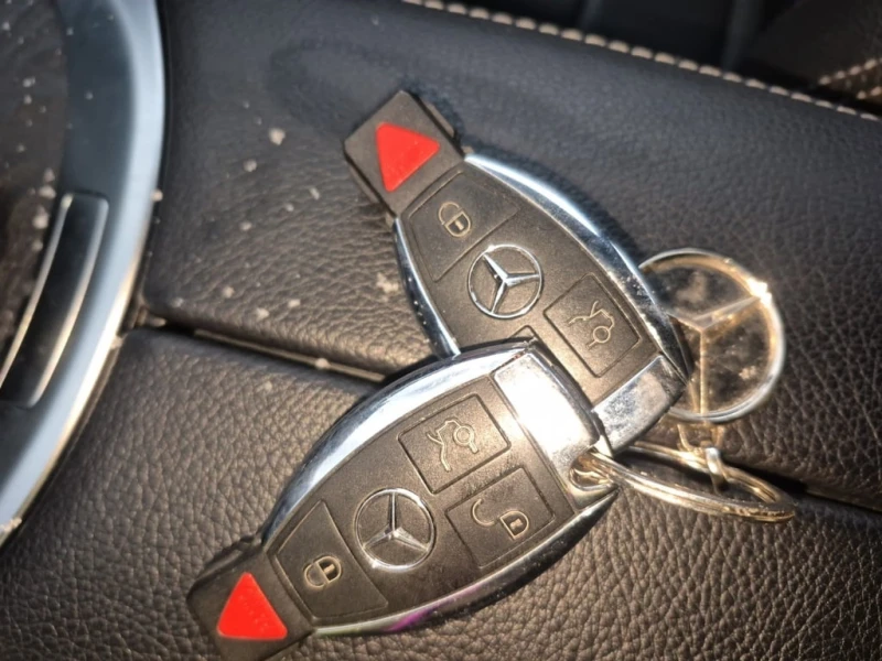 Mercedes-Benz C 400 * CARFAX * БЕЗ ПЪРВОНАЧАЛНА ВНОСКА, снимка 8 - Автомобили и джипове - 52998890