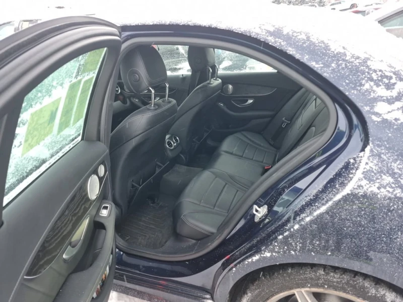 Mercedes-Benz C 400 * CARFAX * БЕЗ ПЪРВОНАЧАЛНА ВНОСКА, снимка 12 - Автомобили и джипове - 52998890