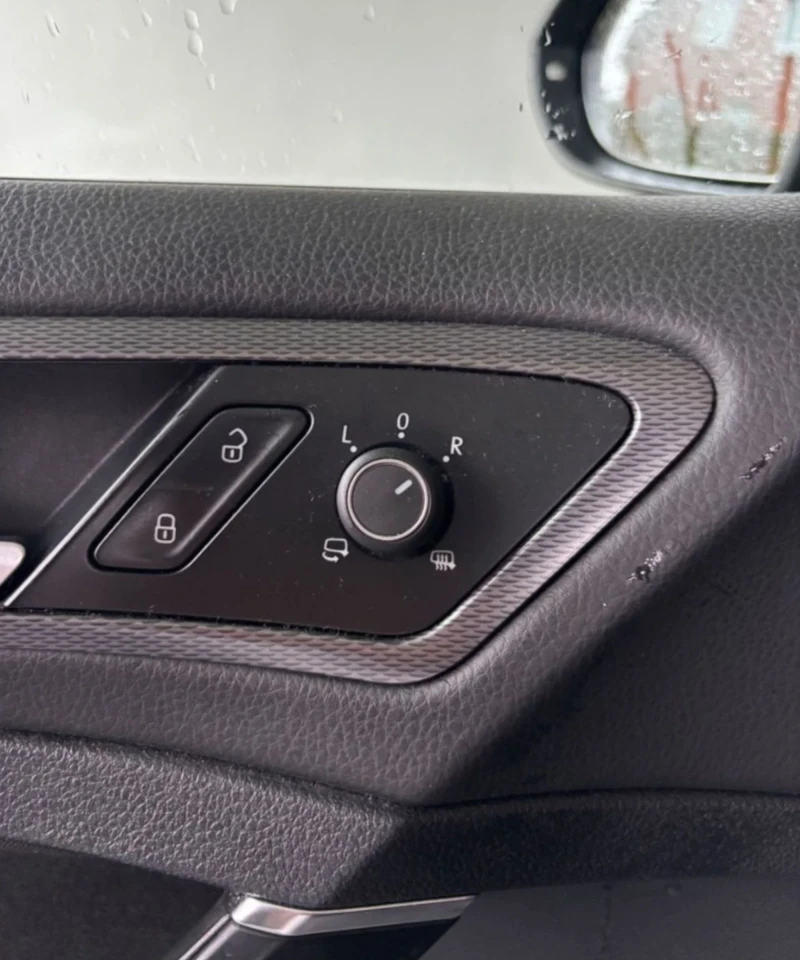 VW Golf 2.0 TDI 150к.с., снимка 8 - Автомобили и джипове - 53514011