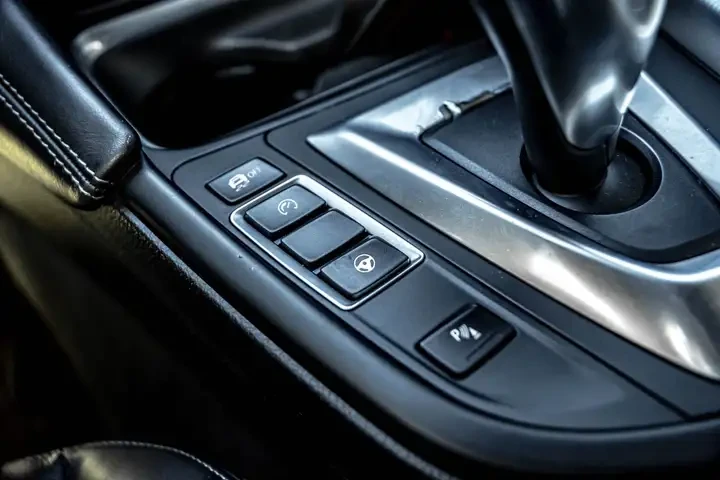 BMW M4 CARBON PKG* АВТОЛИЗИНГ - изображение 7