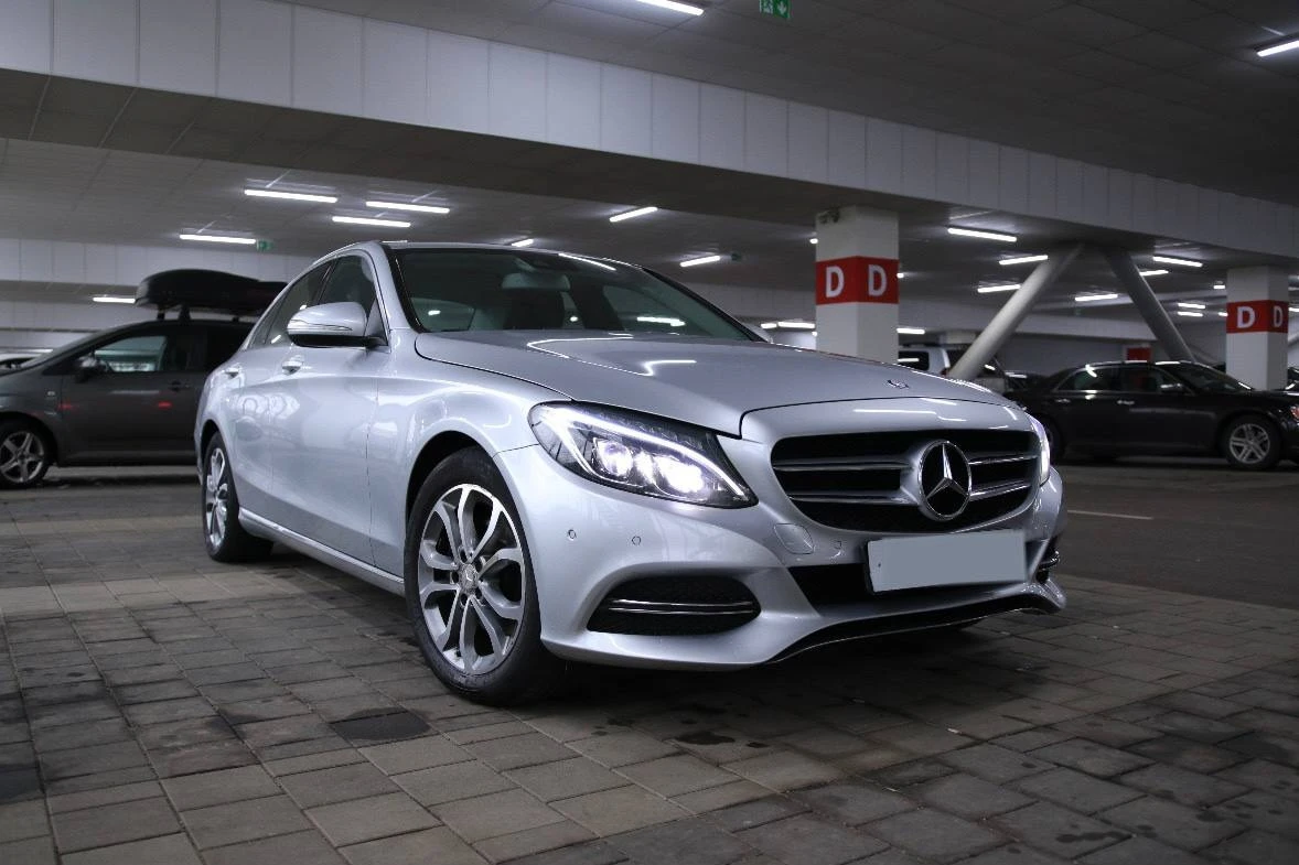 Mercedes-Benz C 220 Ambient/Panorama/Burmester/Lizing, снимка 1