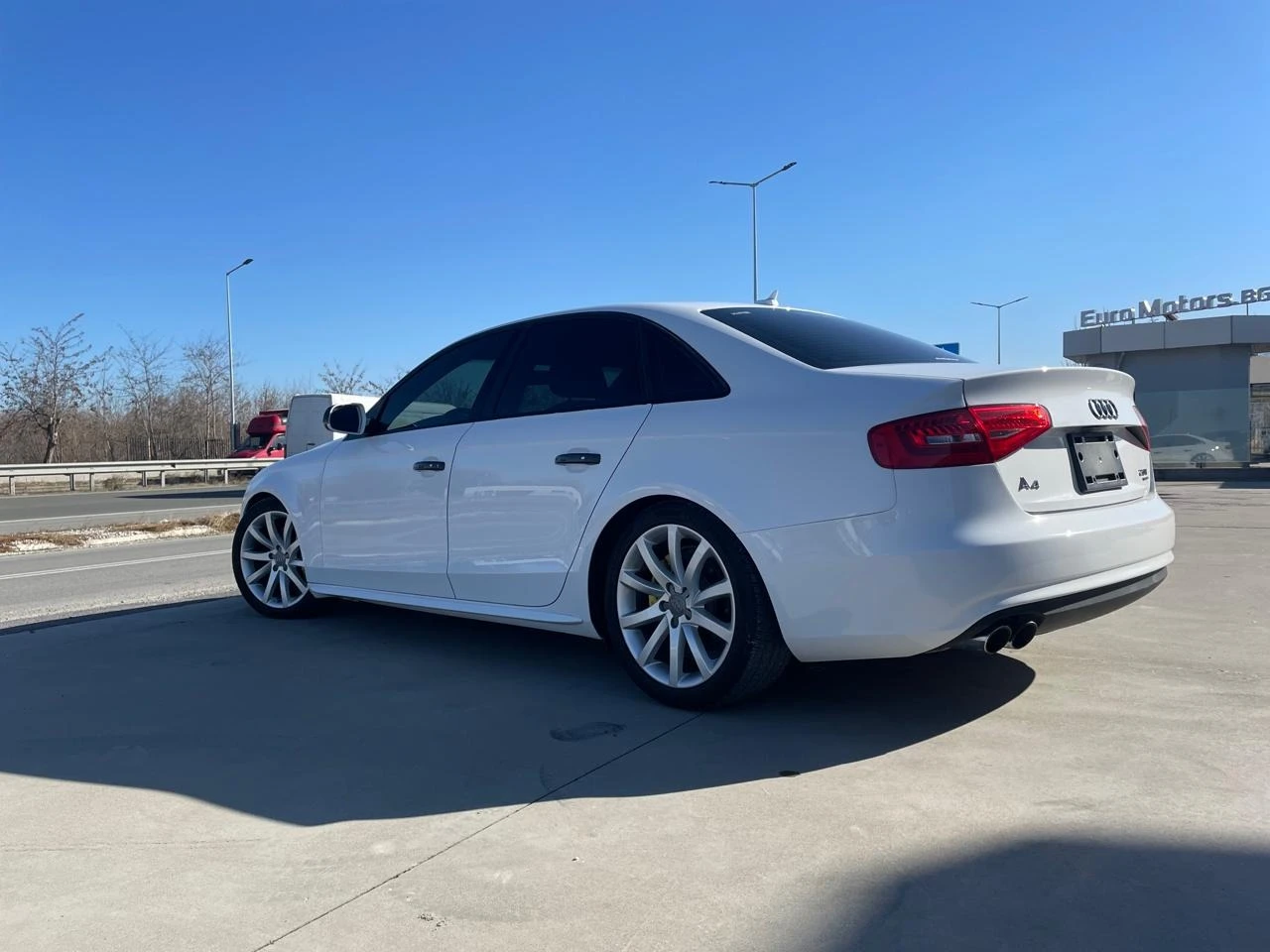 Audi A4  S-line - изображение 5