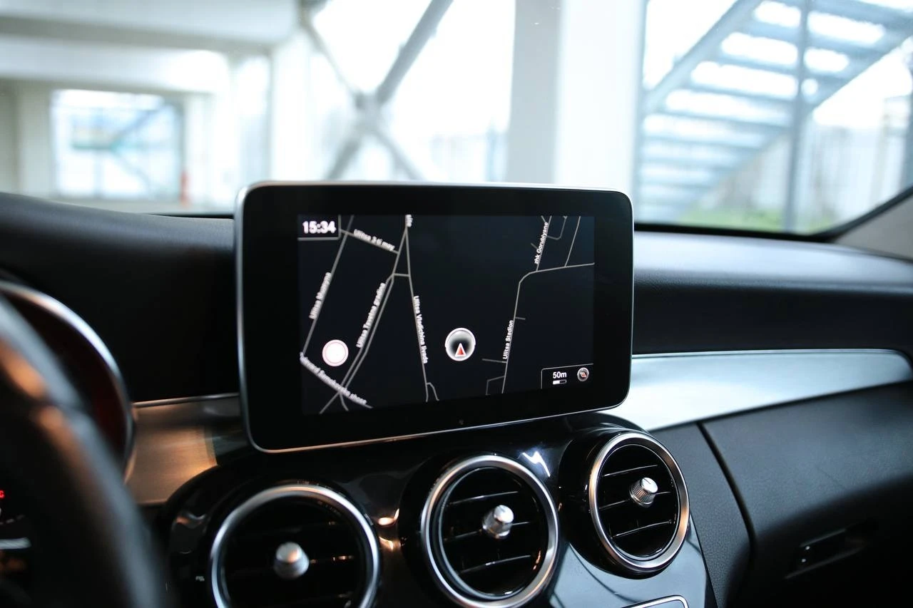 Mercedes-Benz C 220 Ambient/Panorama/Burmester/Lizing | Mobile.bg   17