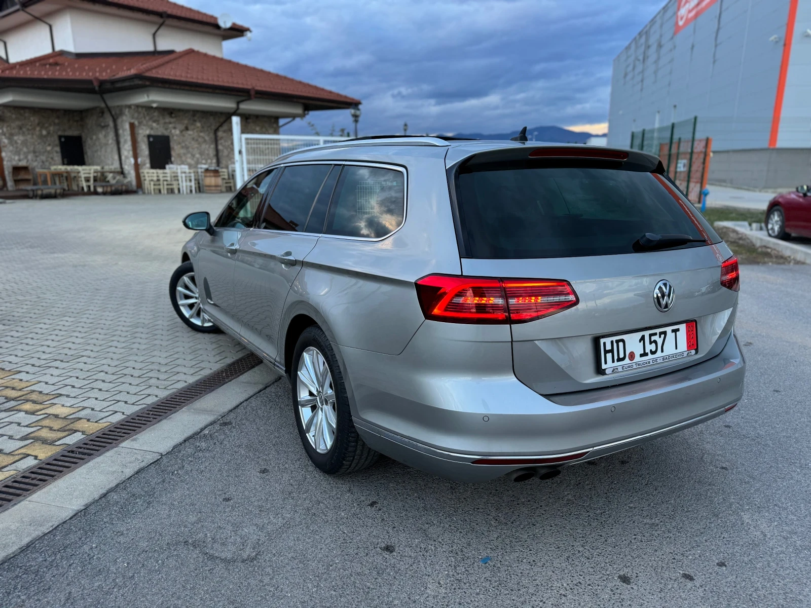 VW Passat 2.0TDI* Highline* КАМЕРА* Панорама* Dynaudio* Обду - изображение 7