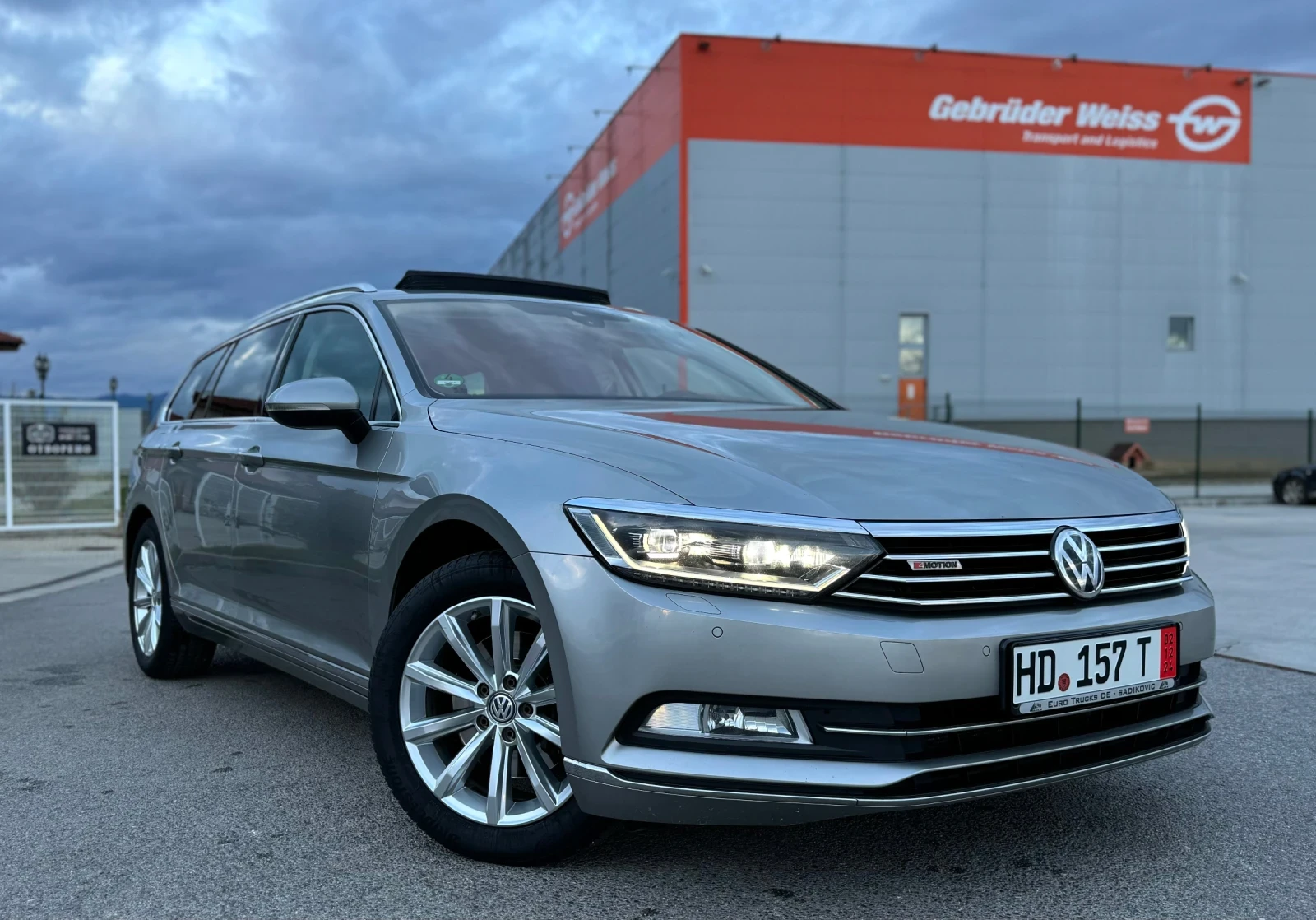 VW Passat 2.0TDI* Highline* КАМЕРА* Панорама* Dynaudio* Обду - изображение 3