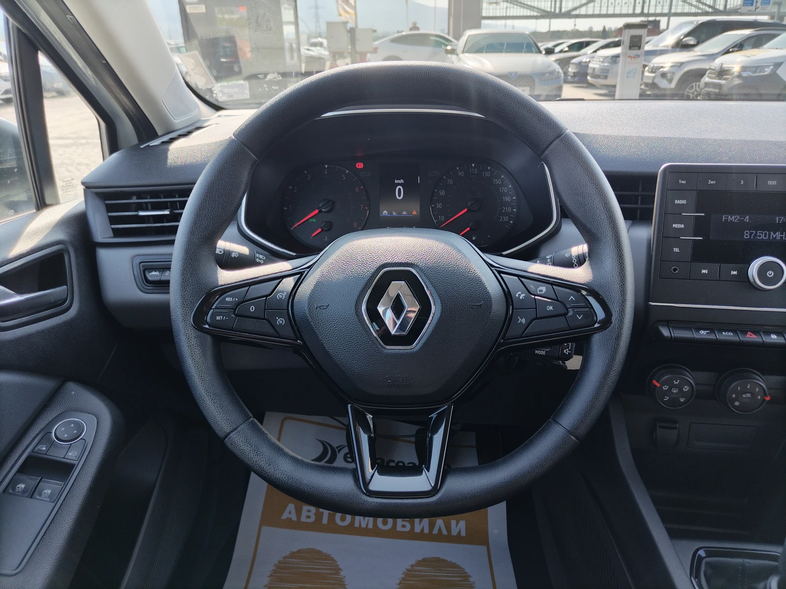 Renault Clio 1.0TCe/ 100к.с./Life - изображение 9