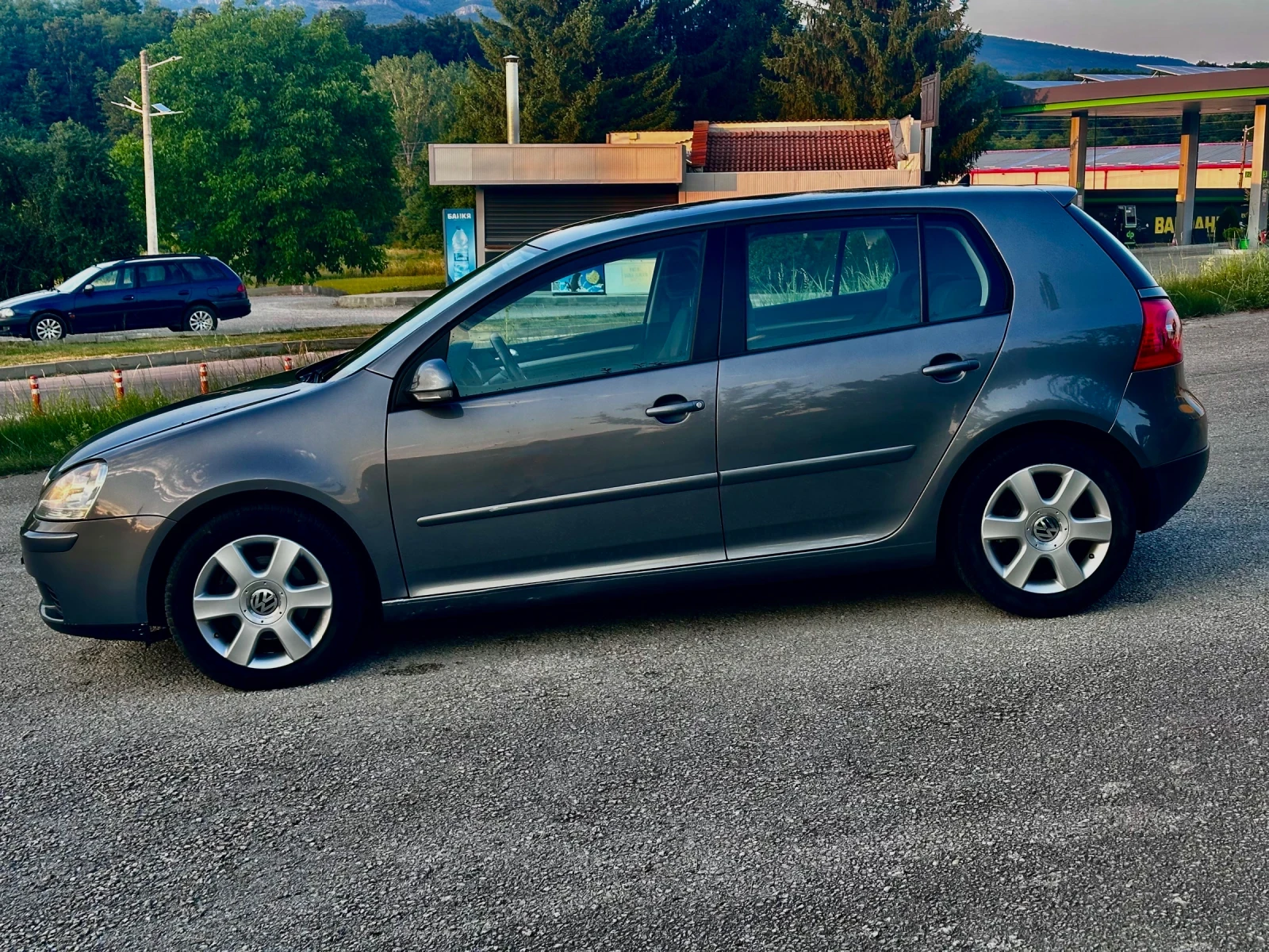 VW Golf 1.9 TDi  90кс ТОП състояние - изображение 4