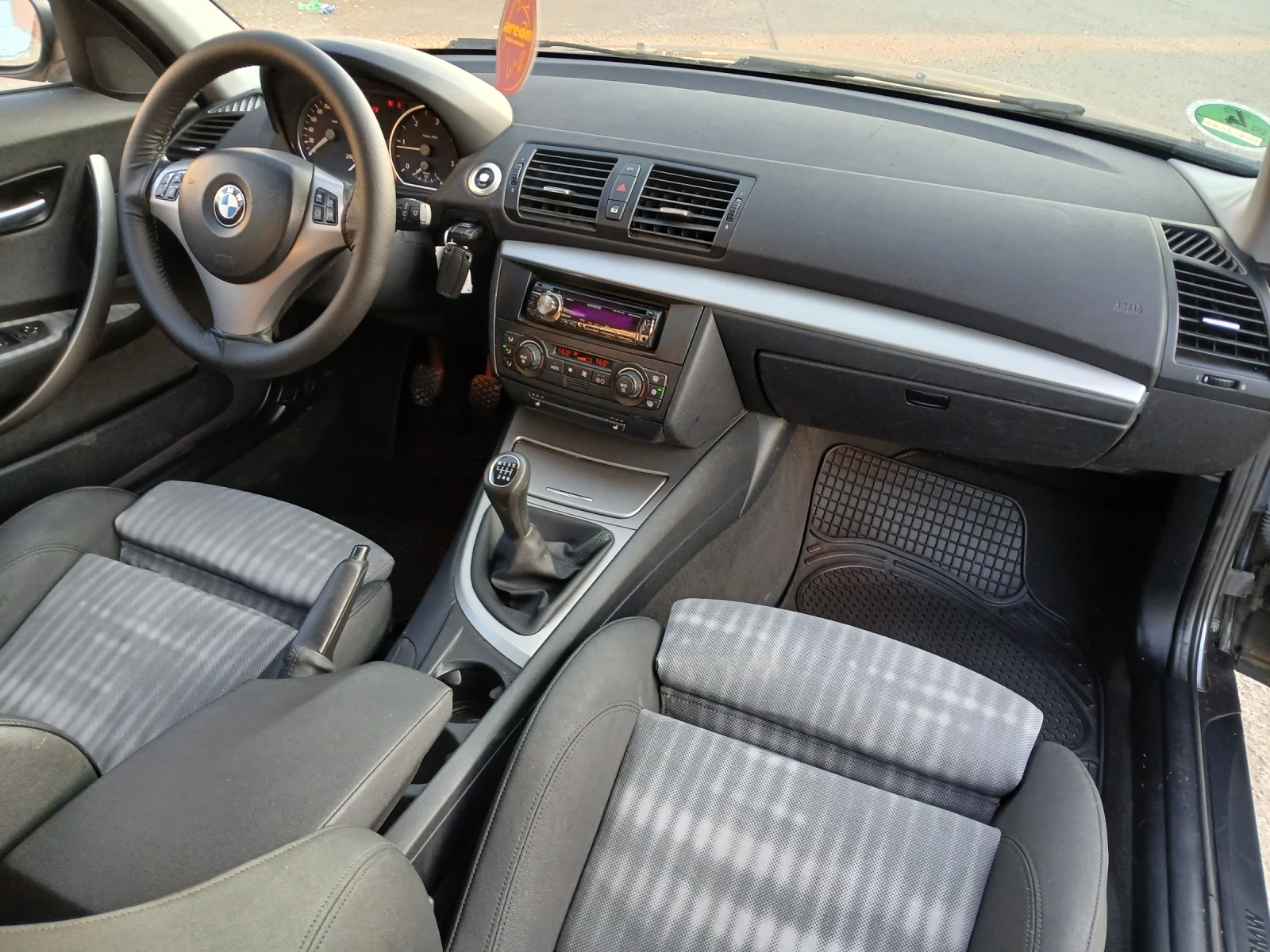 BMW 120 2.0D - изображение 8