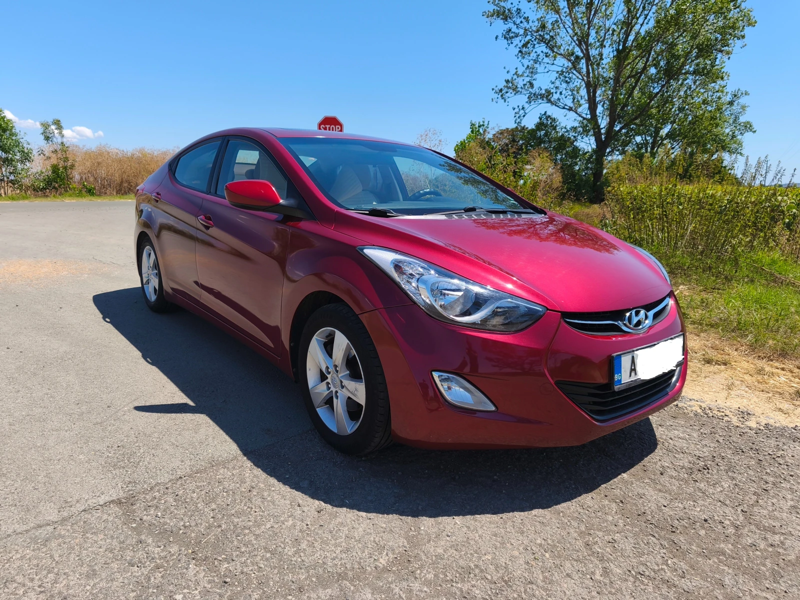 Hyundai Elantra  - изображение 2