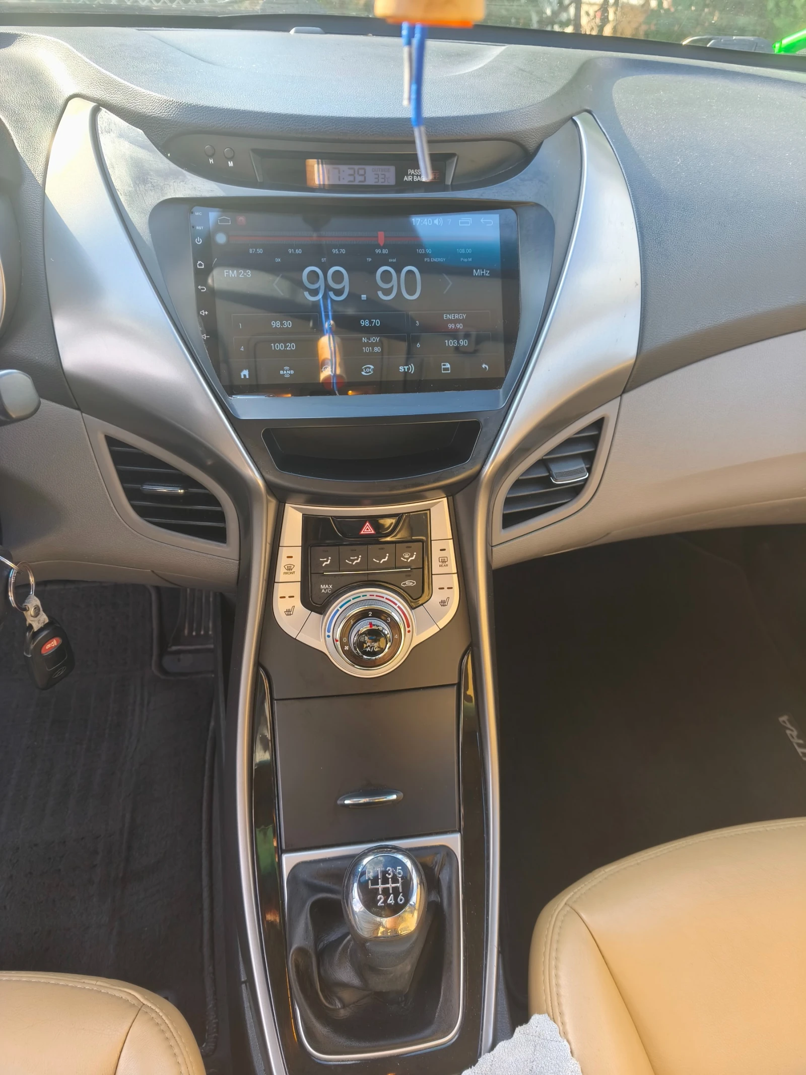 Hyundai Elantra  - изображение 8