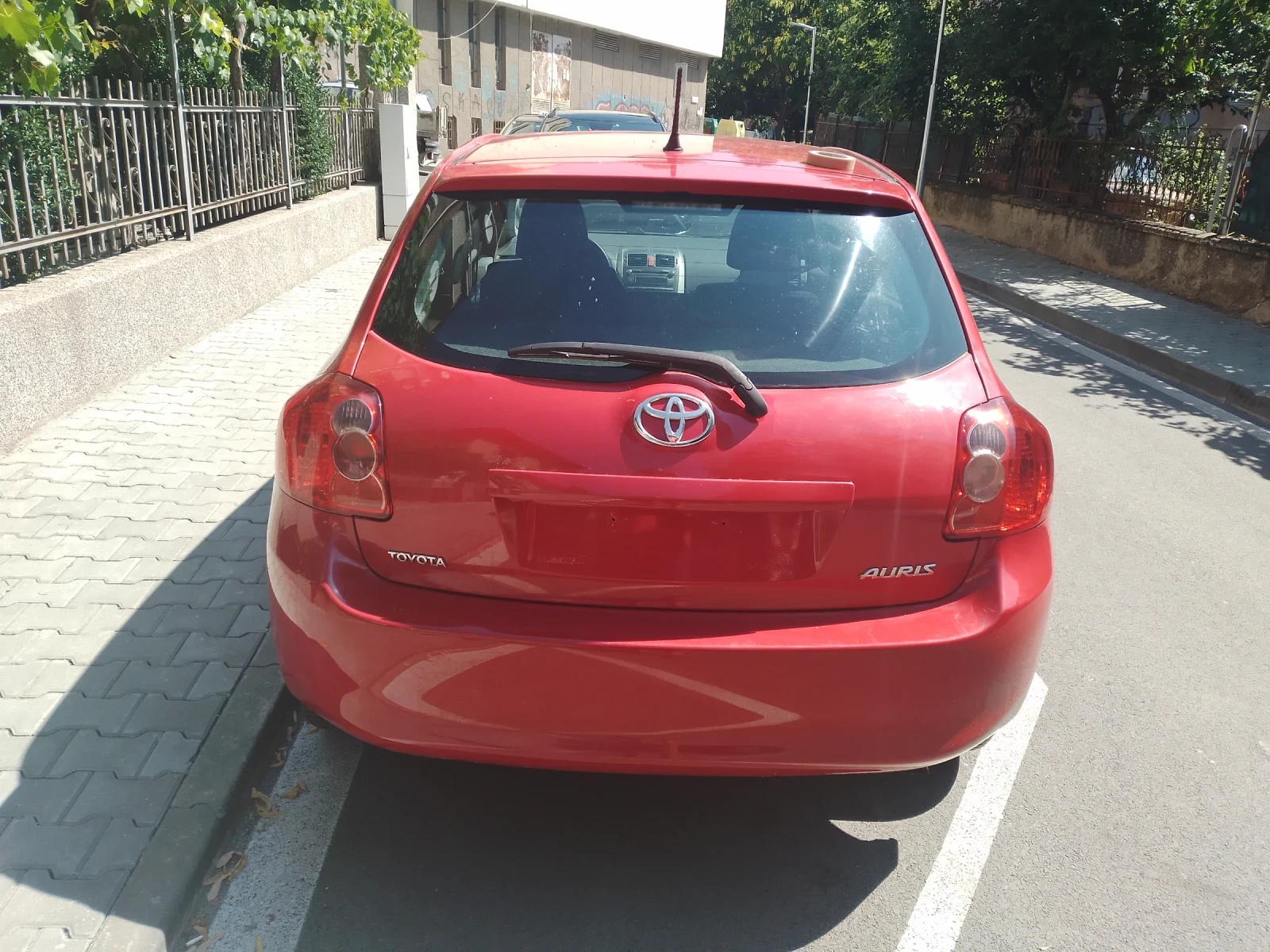 Toyota Auris 1.4 diesel - изображение 3