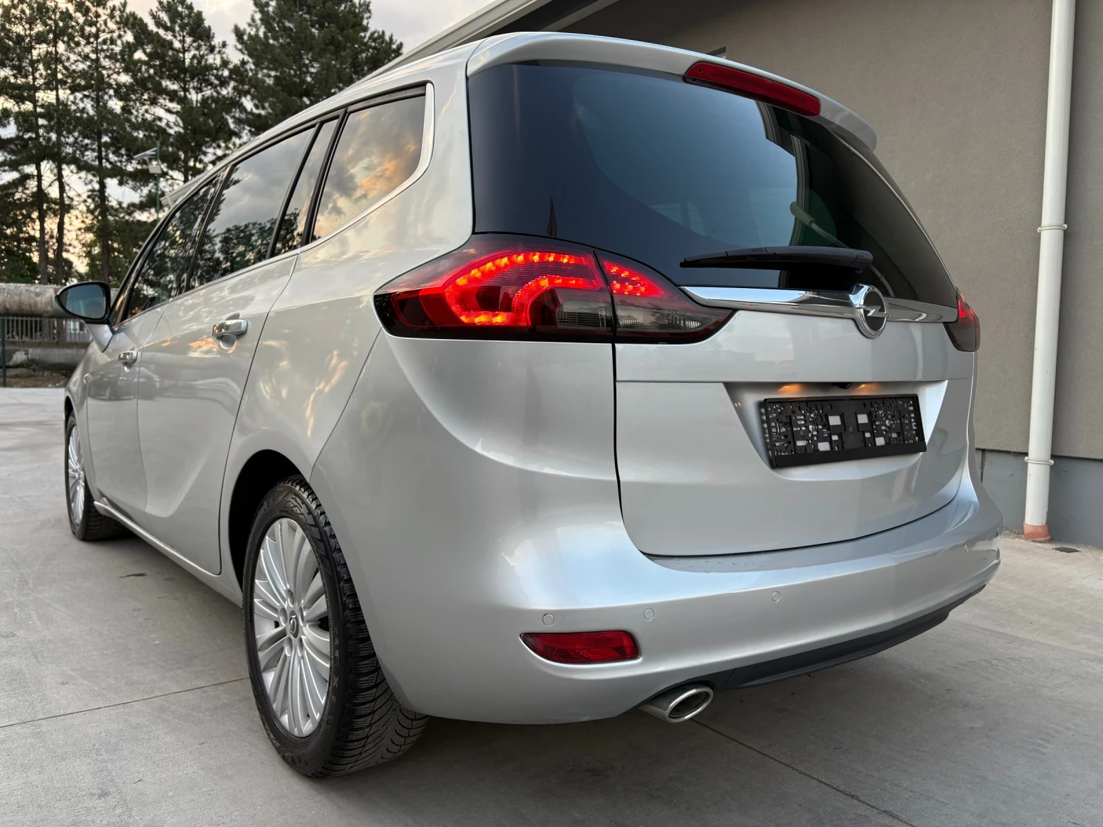 Opel Zafira 130kc 2.0 diesel Cosmo Euro 6 Automatc - изображение 5