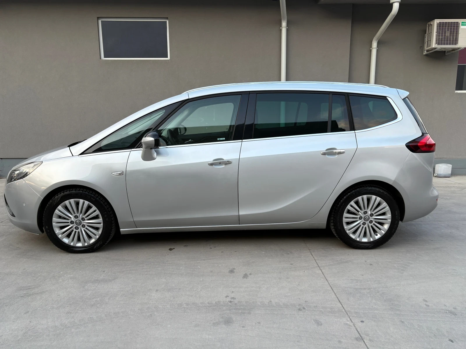 Opel Zafira 130kc 2.0 diesel Cosmo Euro 6 Automatc - изображение 3