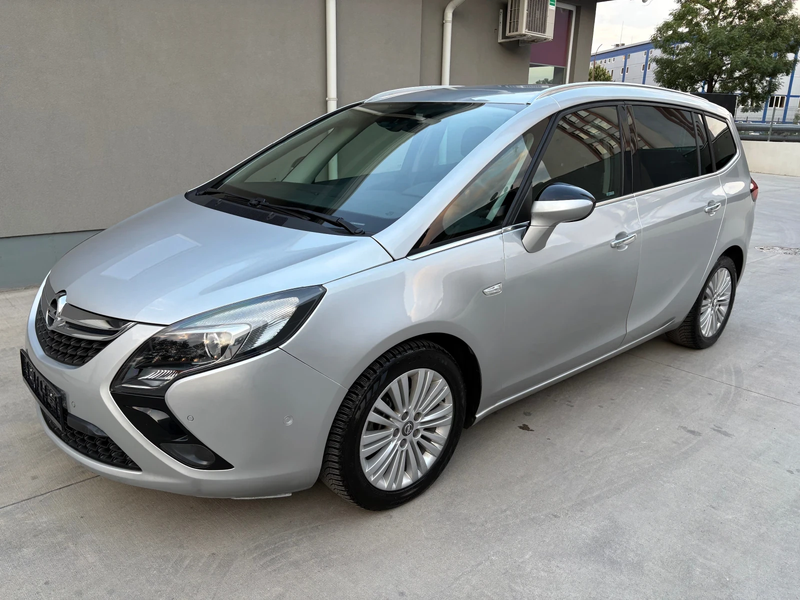 Opel Zafira 130kc 2.0 diesel Cosmo Euro 6 Automatc - изображение 2