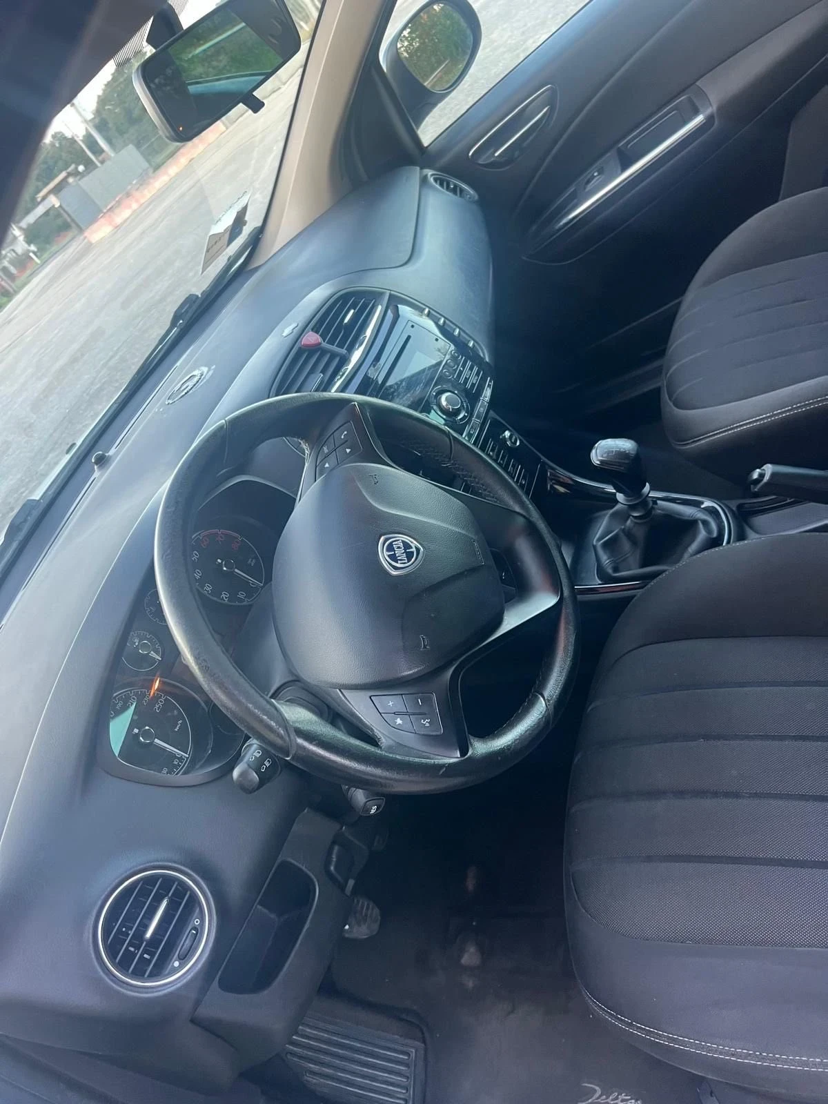 Lancia Delta (Facelift 2014г) 1.4i 16V (105 кс)LPG фабрична газ - изображение 7