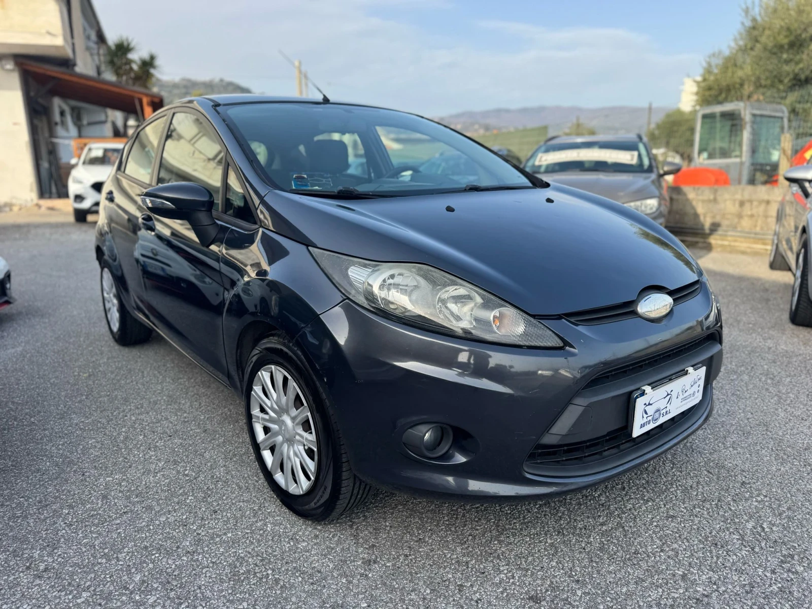 Ford Fiesta  - изображение 6