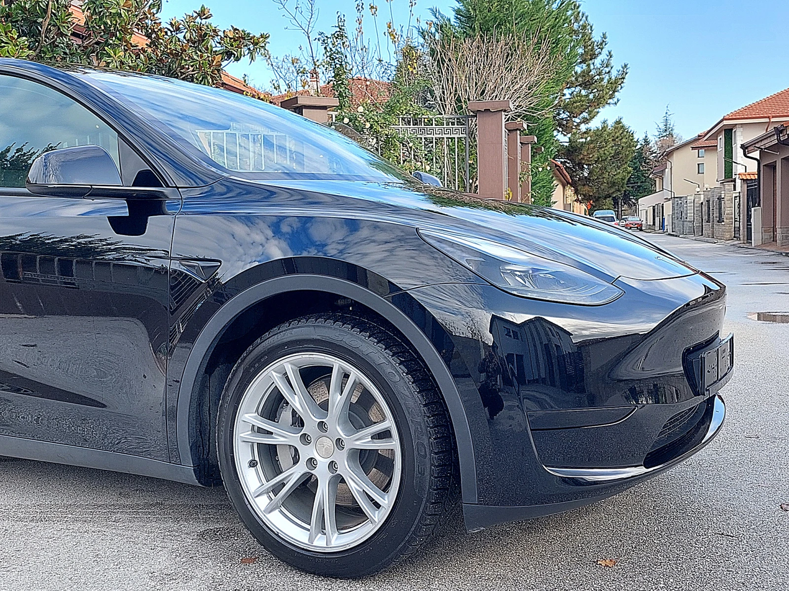 Tesla Model Y LFP Battery Наличен - изображение 6