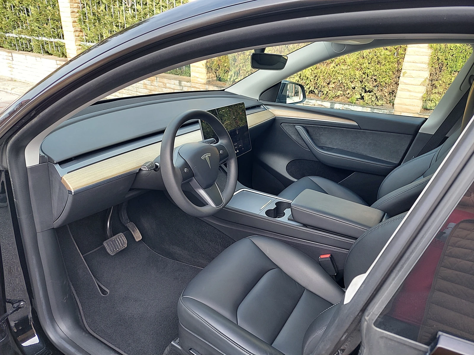 Tesla Model Y LFP Battery Наличен - изображение 10