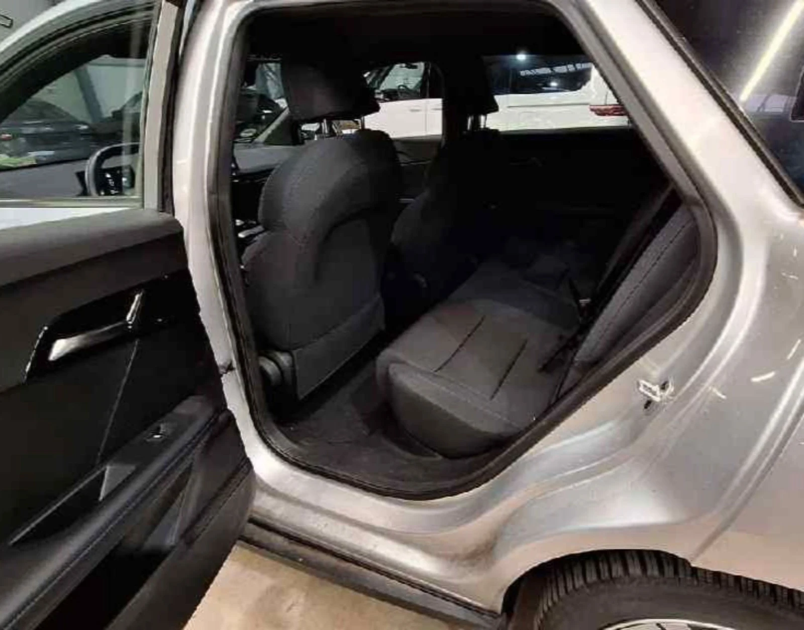 Mg MG4 Standard 51 KWh.Kamera.Navi.Led.125 kw. - изображение 3