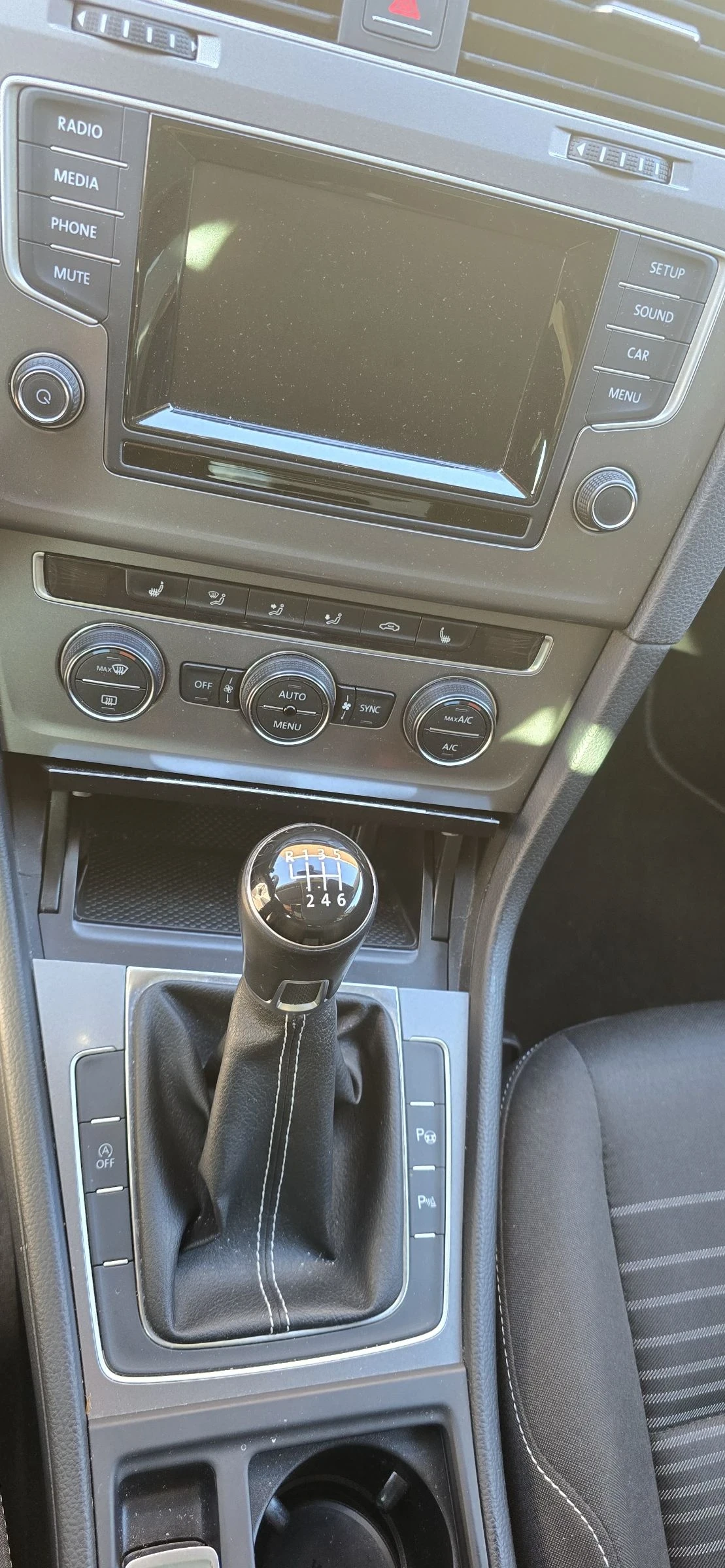 VW Golf 2.0 TDI 150к.с., снимка 7 - Автомобили и джипове - 53514011