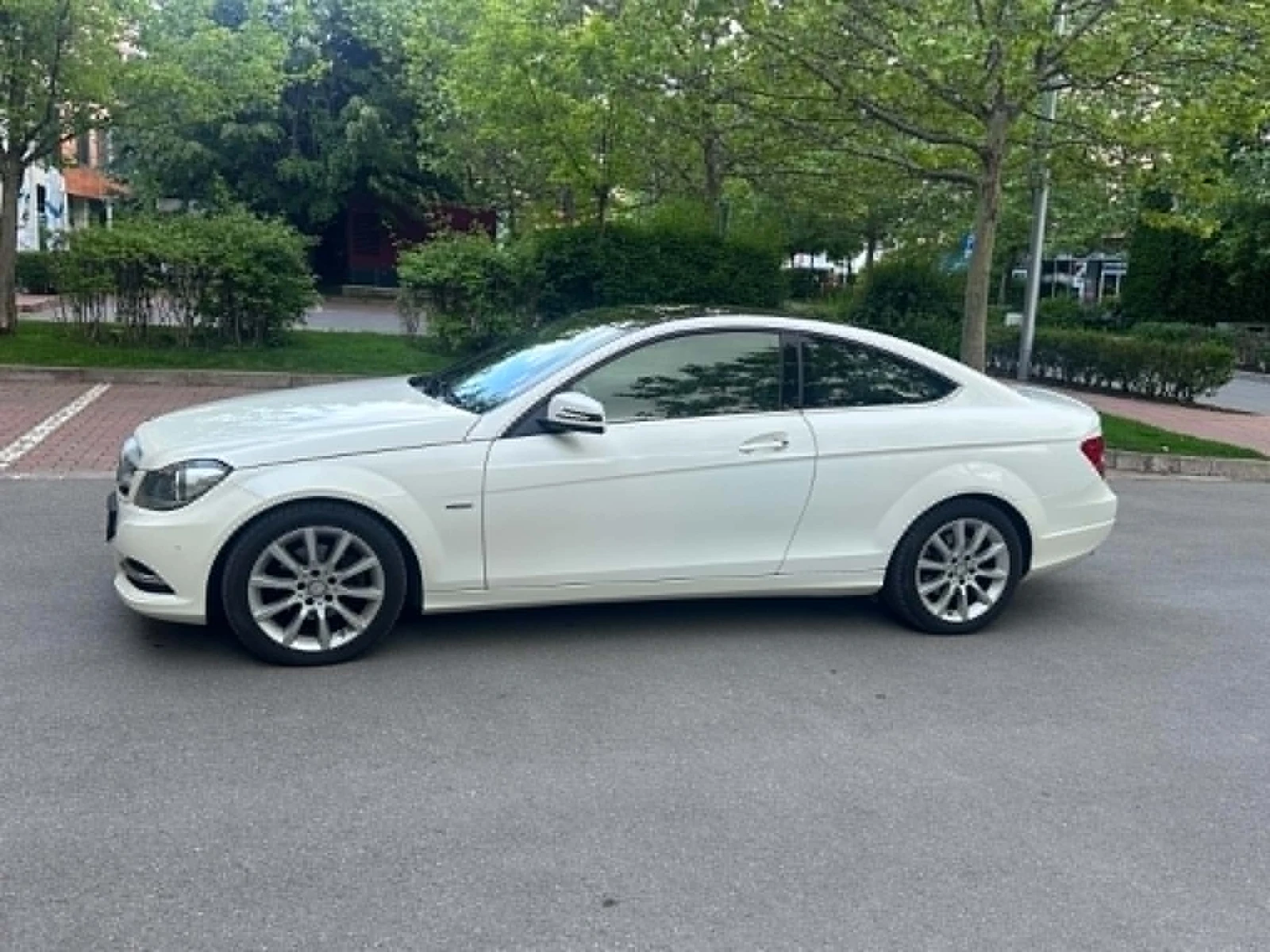 Mercedes-Benz C 250, снимка 3 - Автомобили и джипове - 54663137