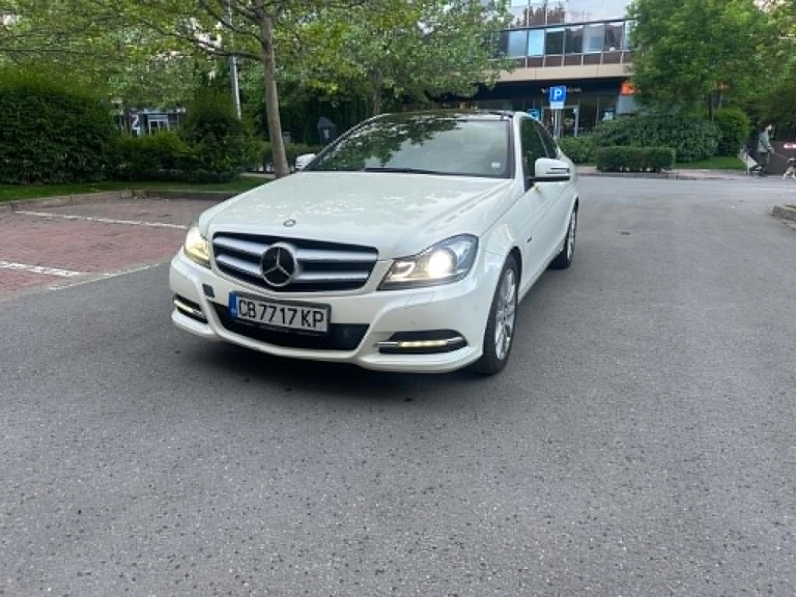 Mercedes-Benz C 250, снимка 11 - Автомобили и джипове - 54663137