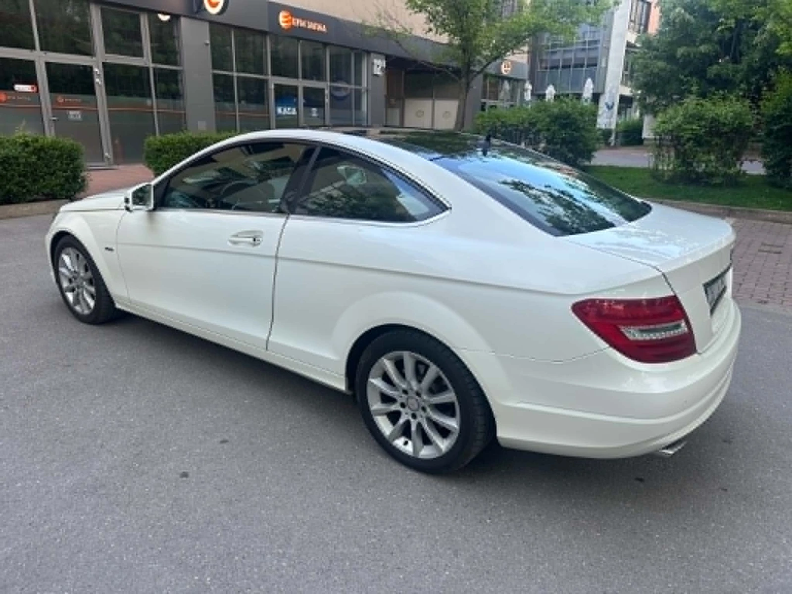 Mercedes-Benz C 250, снимка 2 - Автомобили и джипове - 54663137