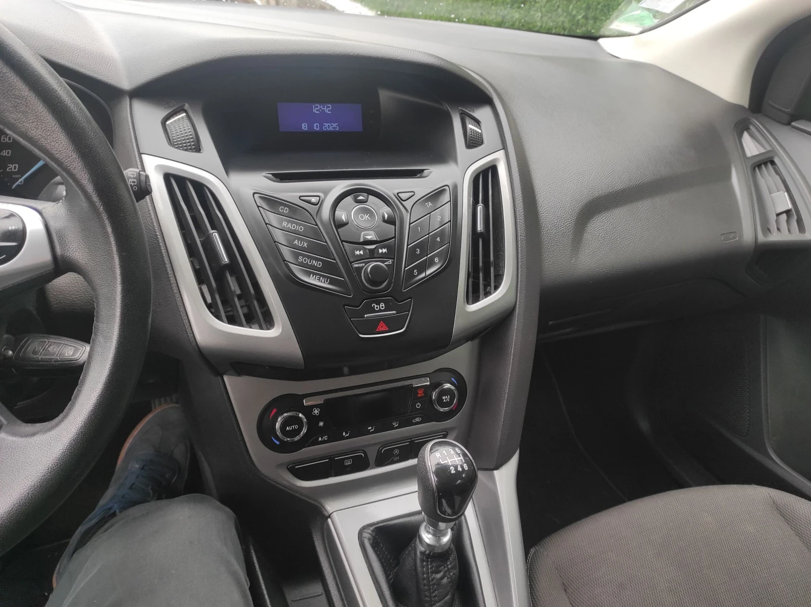 Ford Focus 1.6 tdci Trend, снимка 13 - Автомобили и джипове - 55089200