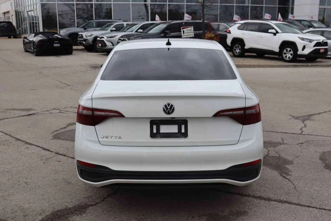 VW Jetta * Comfortline * CARFAX * ПРЕДСТАВИТЕЛСТВО, снимка 4 - Автомобили и джипове - 54152980