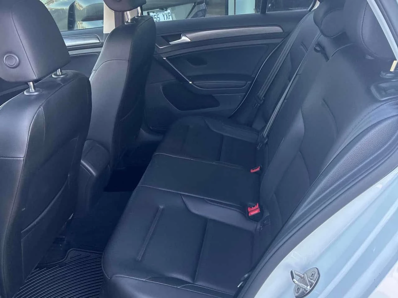 VW Golf * CARFAX * 2 КЛЮЧА * ПАНО * KEYLESS, снимка 17 - Автомобили и джипове - 54158154