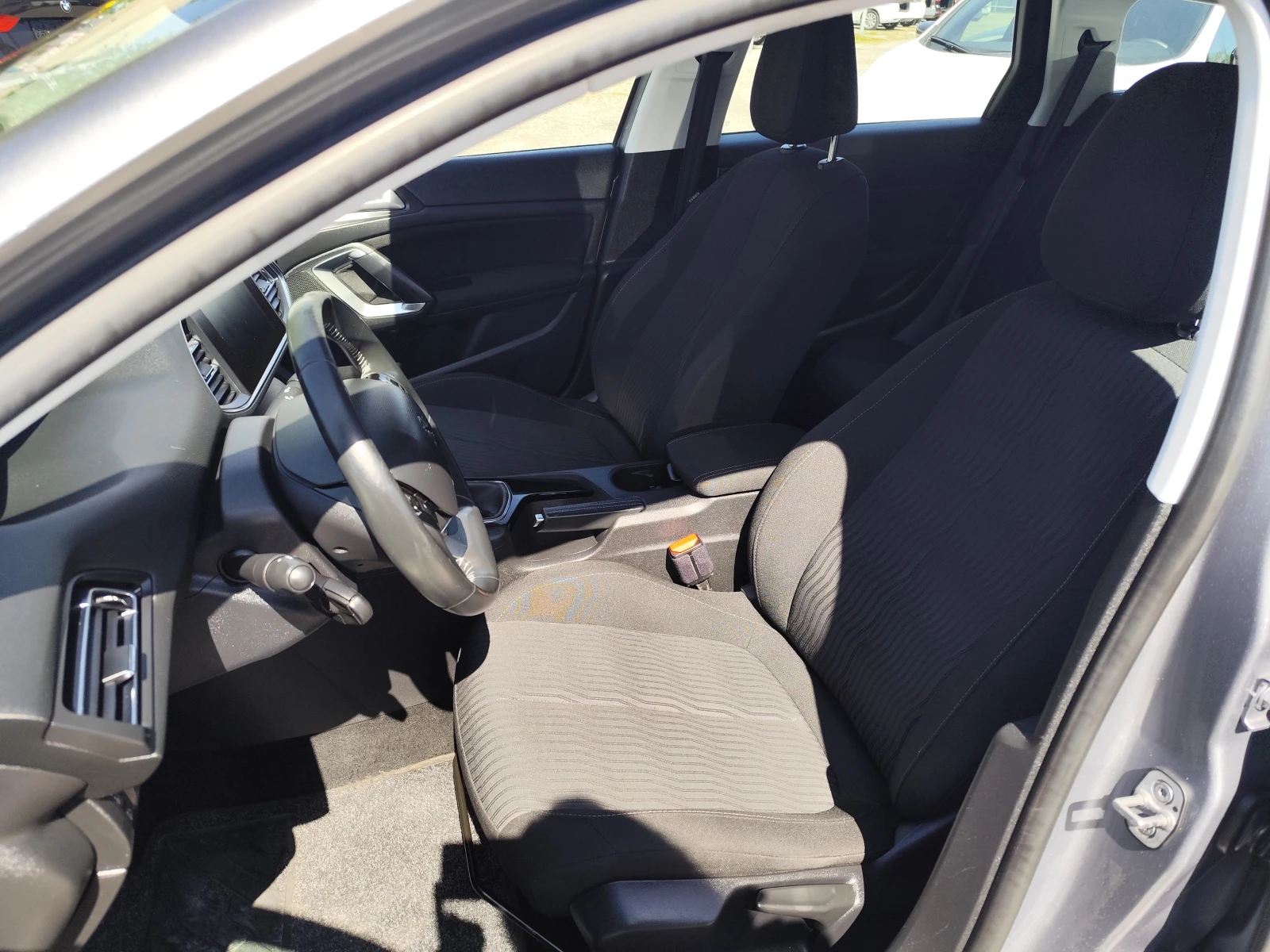 Peugeot 308 1.6HDi* LED* KLIMATRONIK* EURO5B* , снимка 7 - Автомобили и джипове - 54329765