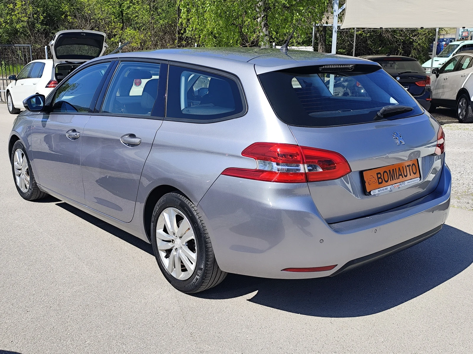 Peugeot 308 1.6HDi* LED* KLIMATRONIK* EURO5B* , снимка 6 - Автомобили и джипове - 54329765