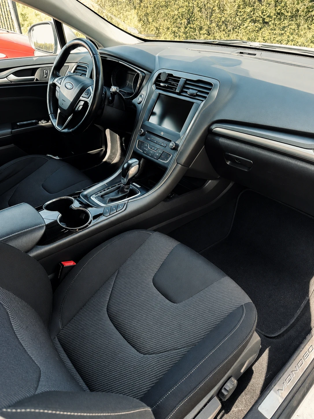 Ford Mondeo MK5, снимка 14 - Автомобили и джипове - 54347008