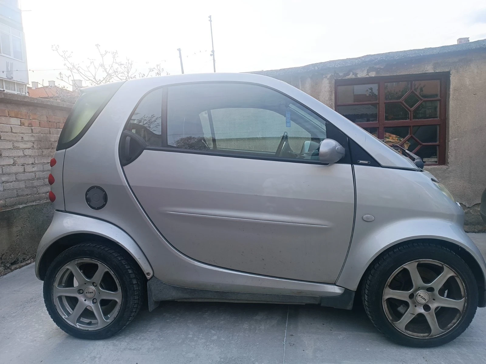 Smart Fortwo, снимка 9 - Автомобили и джипове - 54428895