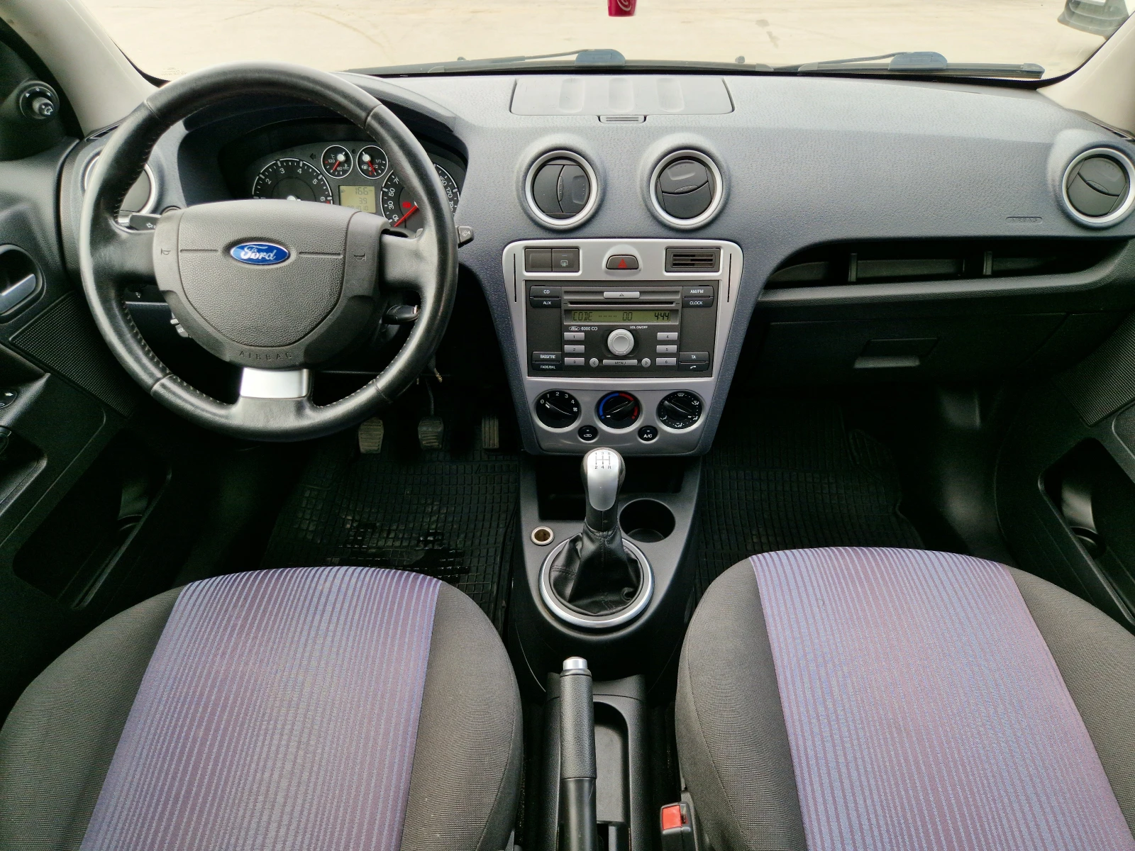 Ford Fusion 1.4i 91000км!!, снимка 8 - Автомобили и джипове - 54485588