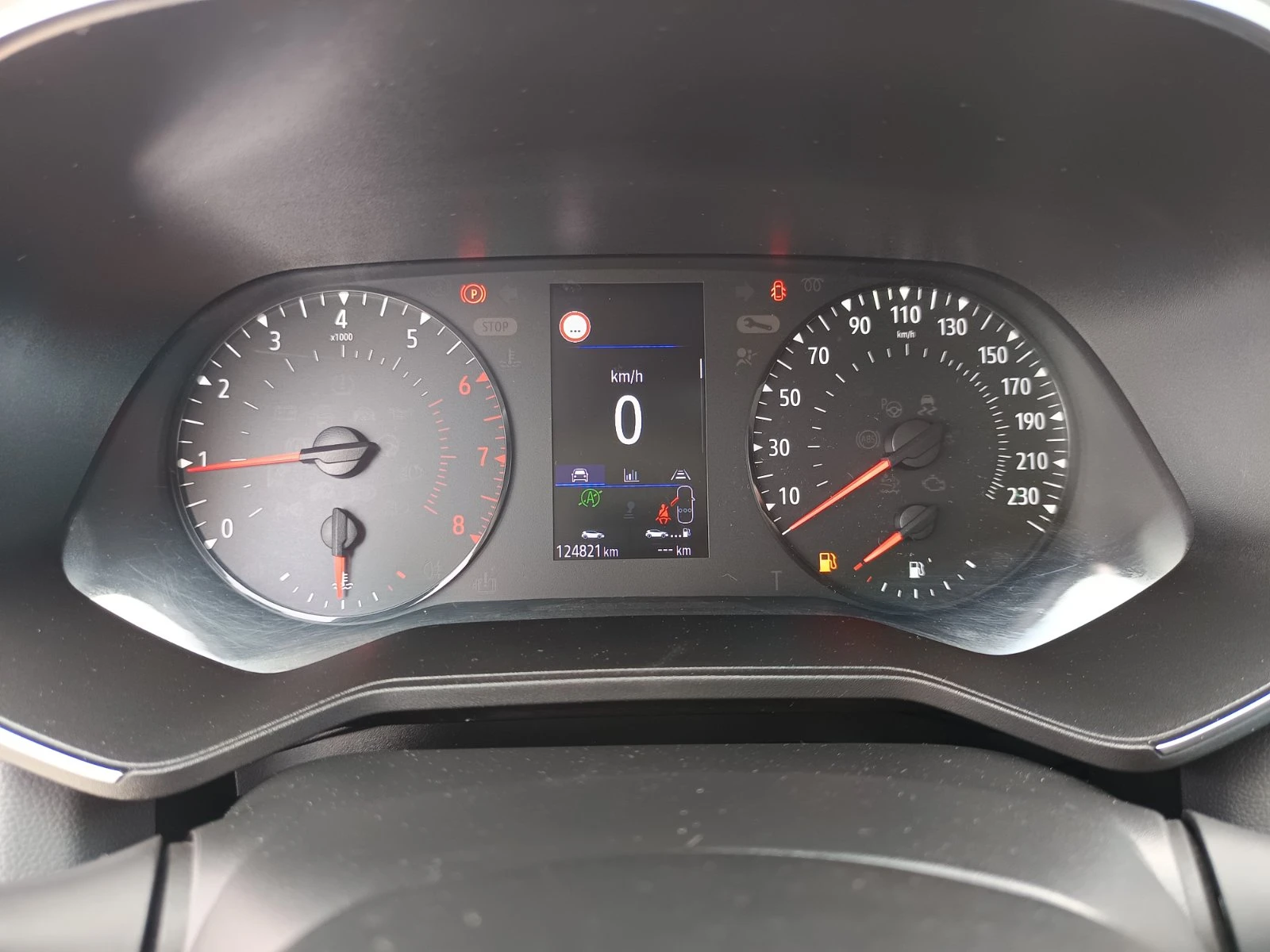 Renault Clio 1.0TCe/ 100к.с./Life, снимка 16 - Автомобили и джипове - 54702695