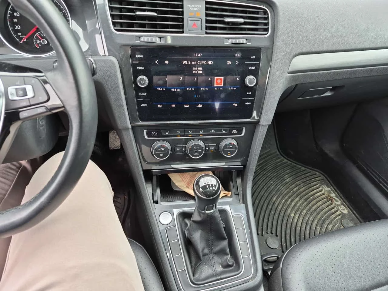 VW Golf * Manual 4MOTION* АВТОКРЕДИТ БЕЗ ПЪРВОНАЧАЛНА* , снимка 9 - Автомобили и джипове - 55005790