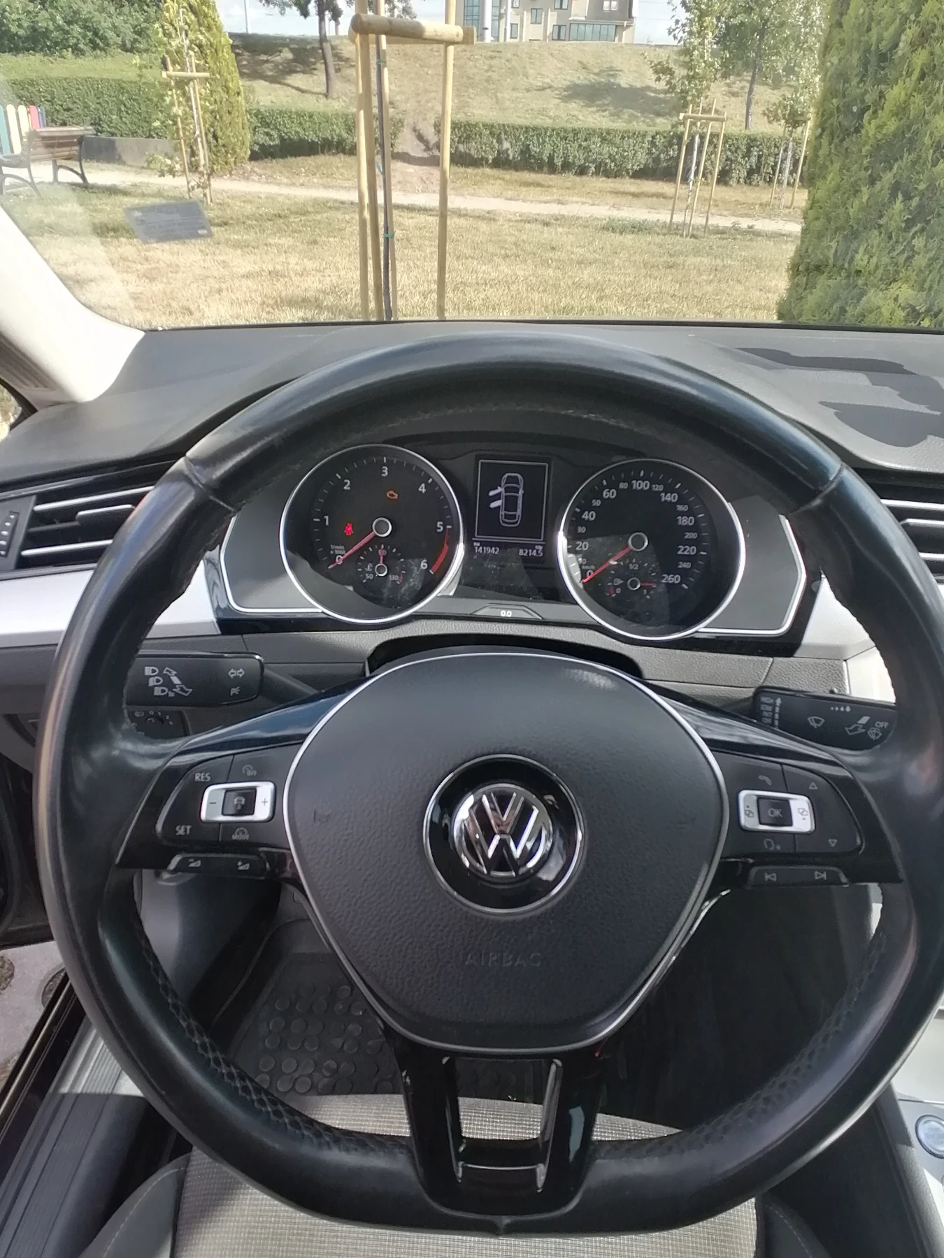 VW Passat B8 150HP, снимка 14 - Автомобили и джипове - 55166578