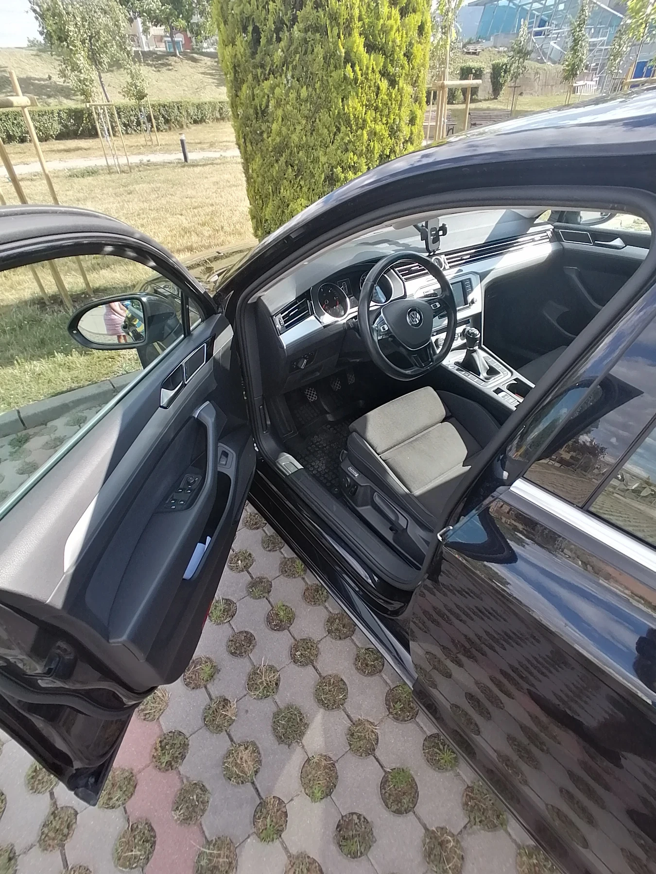 VW Passat B8 150HP, снимка 10 - Автомобили и джипове - 55166578
