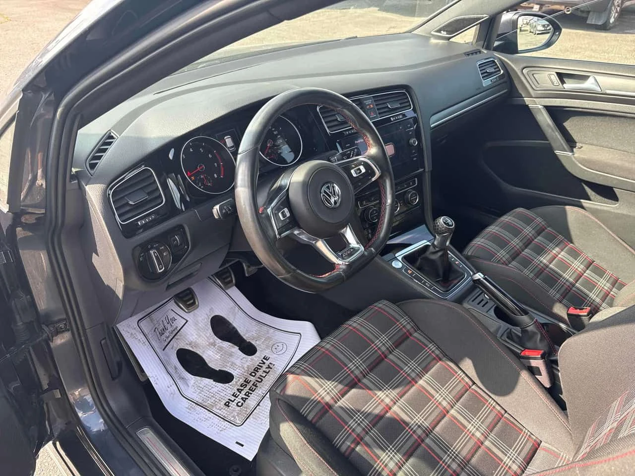 VW Golf GTI* 5 door Manual * АВТOКРЕДИТ* , снимка 5 - Автомобили и джипове - 55559094