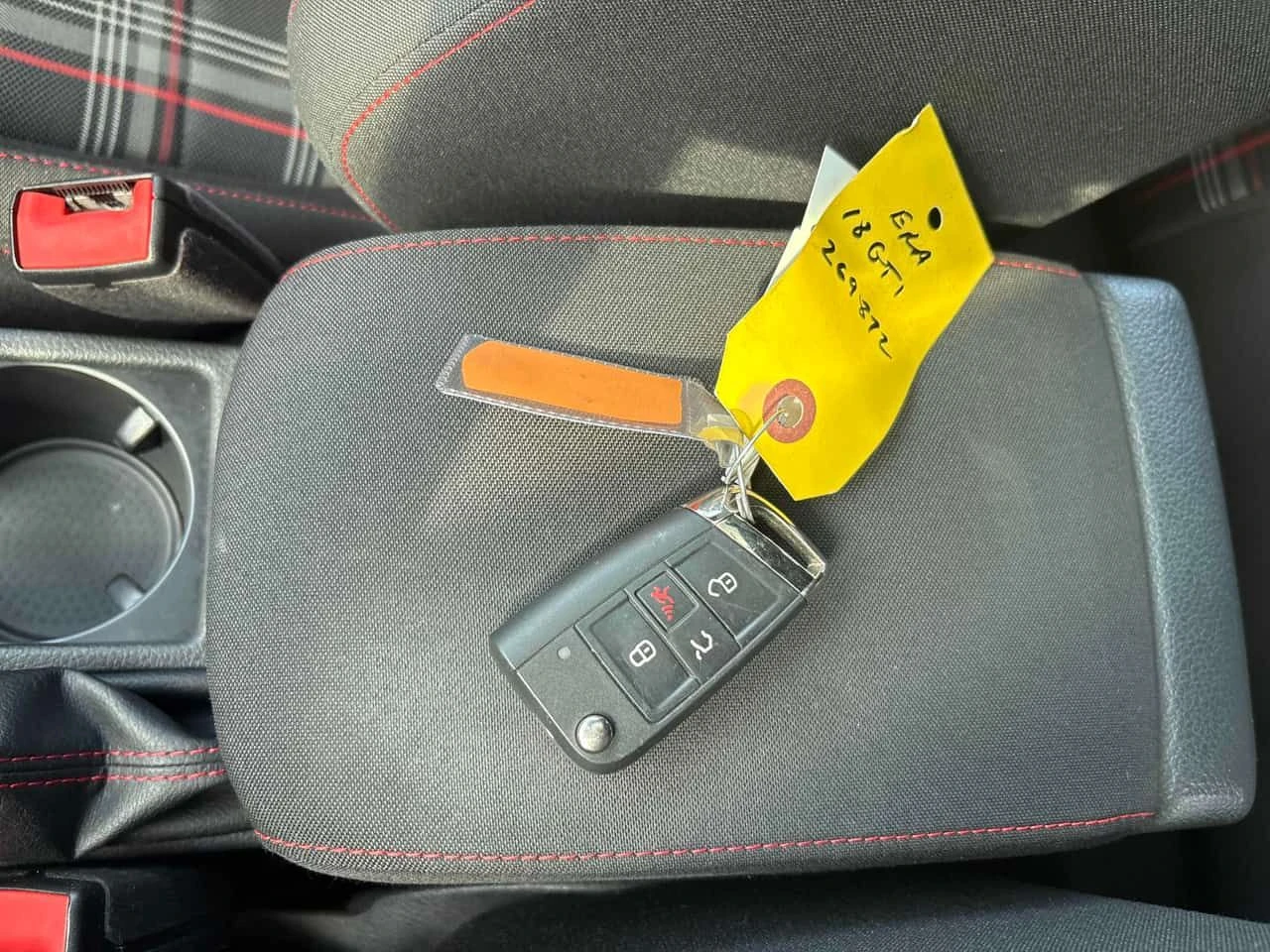 VW Golf GTI* 5 door Manual * АВТOКРЕДИТ* , снимка 12 - Автомобили и джипове - 55559094