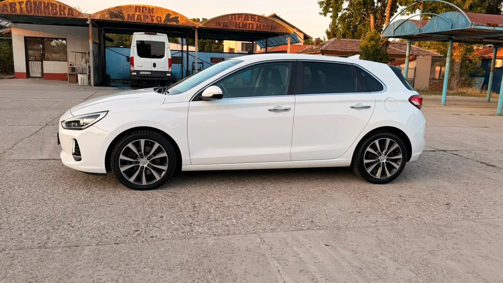 Hyundai I30  1.4 TGDI Premium, снимка 6 - Автомобили и джипове - 55891007