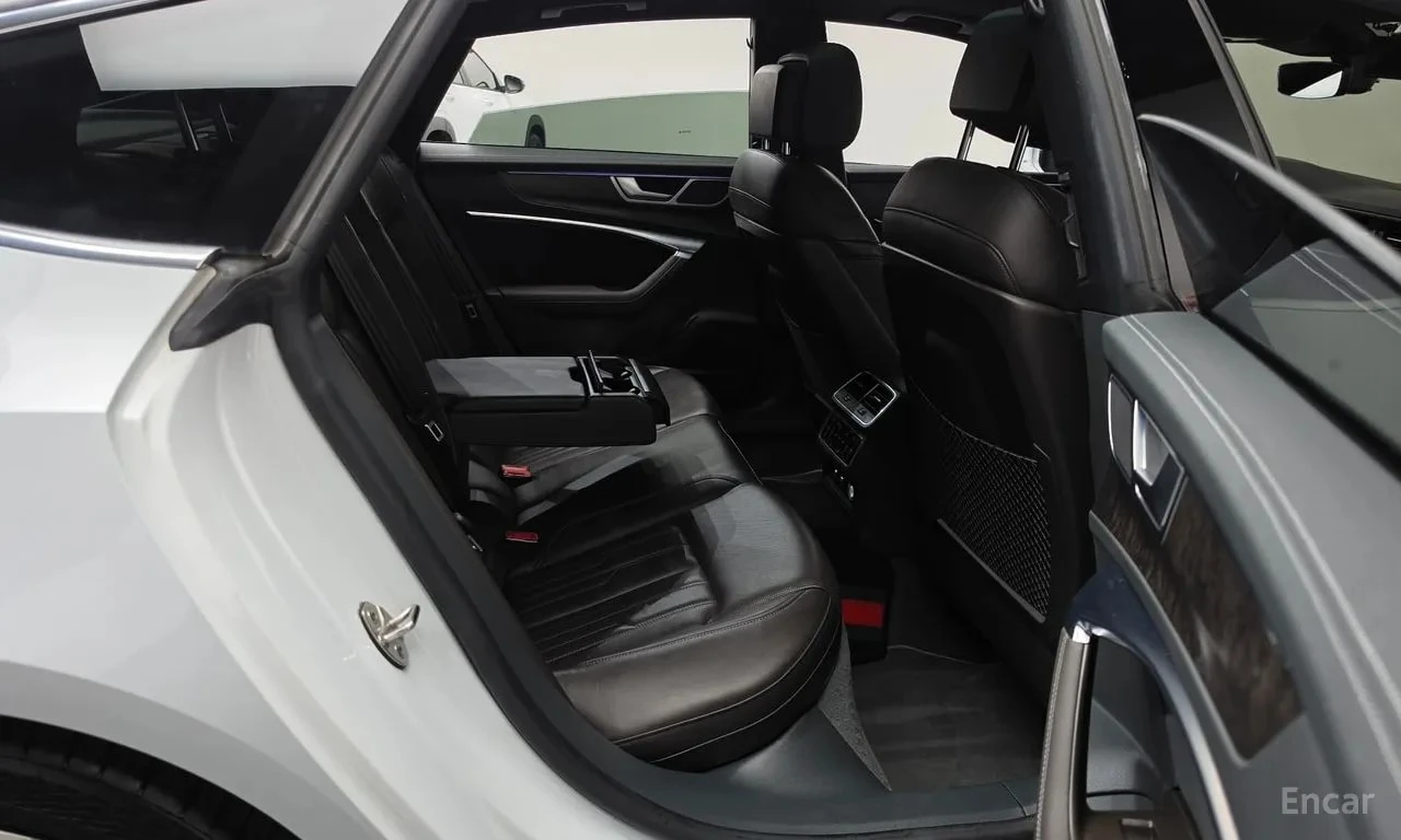 Audi A7 / 55 TFSI / ДИСТРОНИК / ОБДУХВАНЕ / 360 / ХЕД-ЪП, снимка 12 - Автомобили и джипове - 56099821
