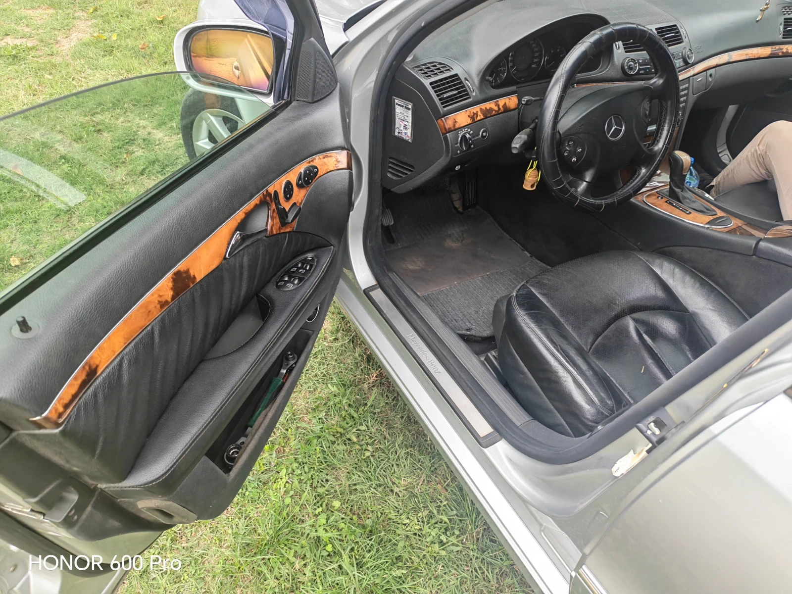 Mercedes-Benz E 280, снимка 5 - Автомобили и джипове - 56238178