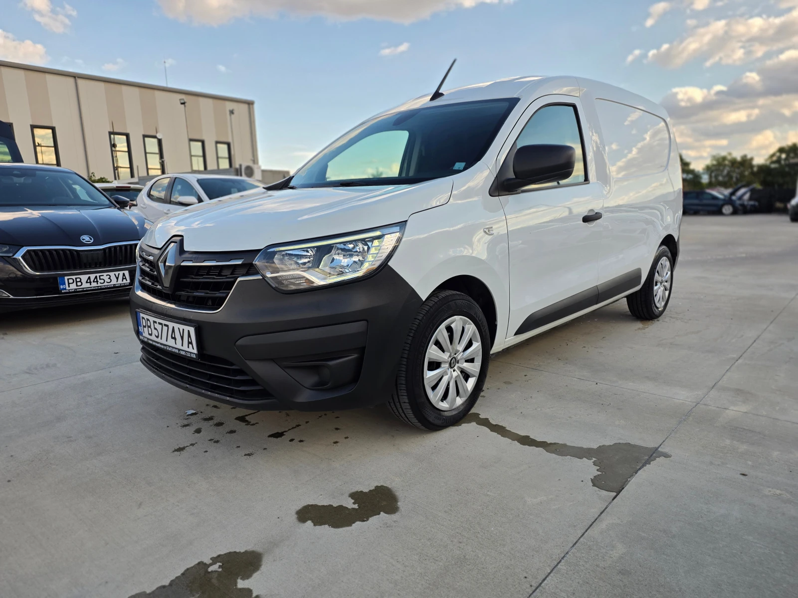 Renault Kangoo НОВ-N-1= 1.5DCI